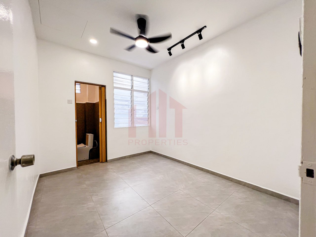 BANDAR AMANJAYA (ZON ANGGERIK) 📍 | RENOVATED | PARTIAL FURNISHED | TERES 2 TINGKAT | CASHBACK RM35,000 | ZERO DEPOSIT | BOOKING 1K 13