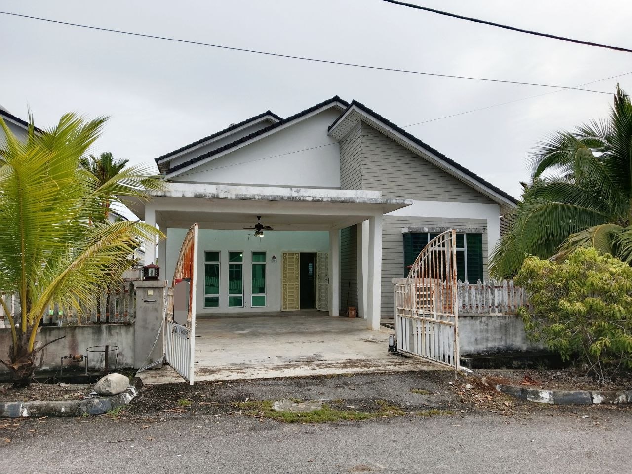 AMBANGAN HEIGHTS (ELISE) 📍 | BANGLO SETINGKAT | BELOW MARKET VALUE RM35,000